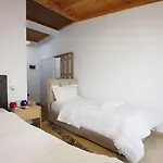 Buzi 3*
