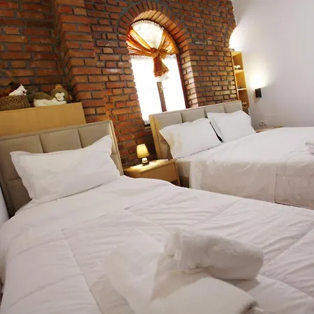 Boutique Buzi 3*