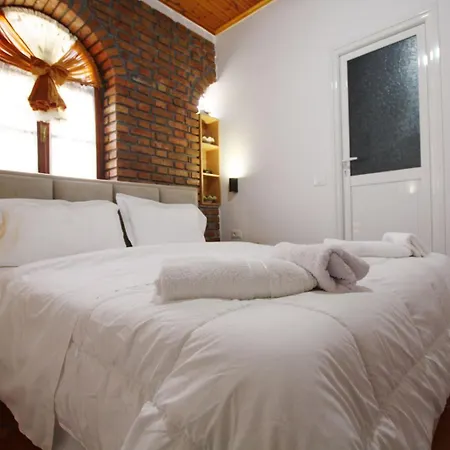 Hotel Buzi Berat