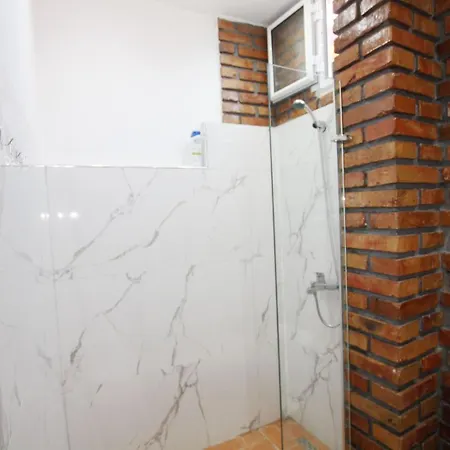 Boutique Buzi 3*