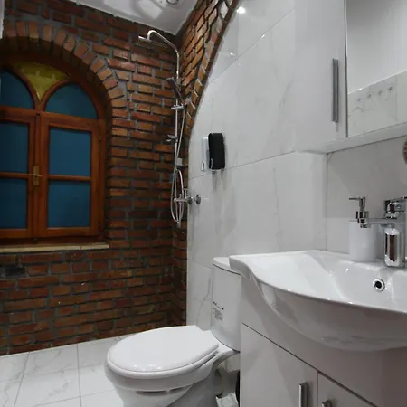 Hotel Buzi 3*